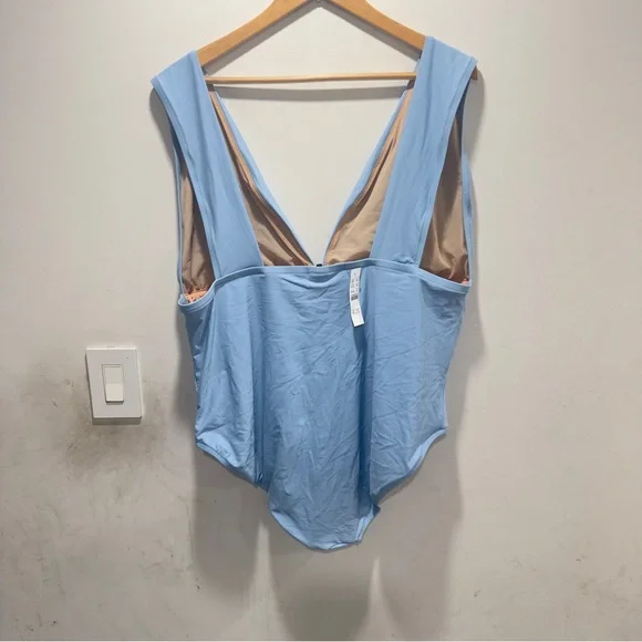 NWT J Crew swimsuit vneck one piece - Picture 4 of 5